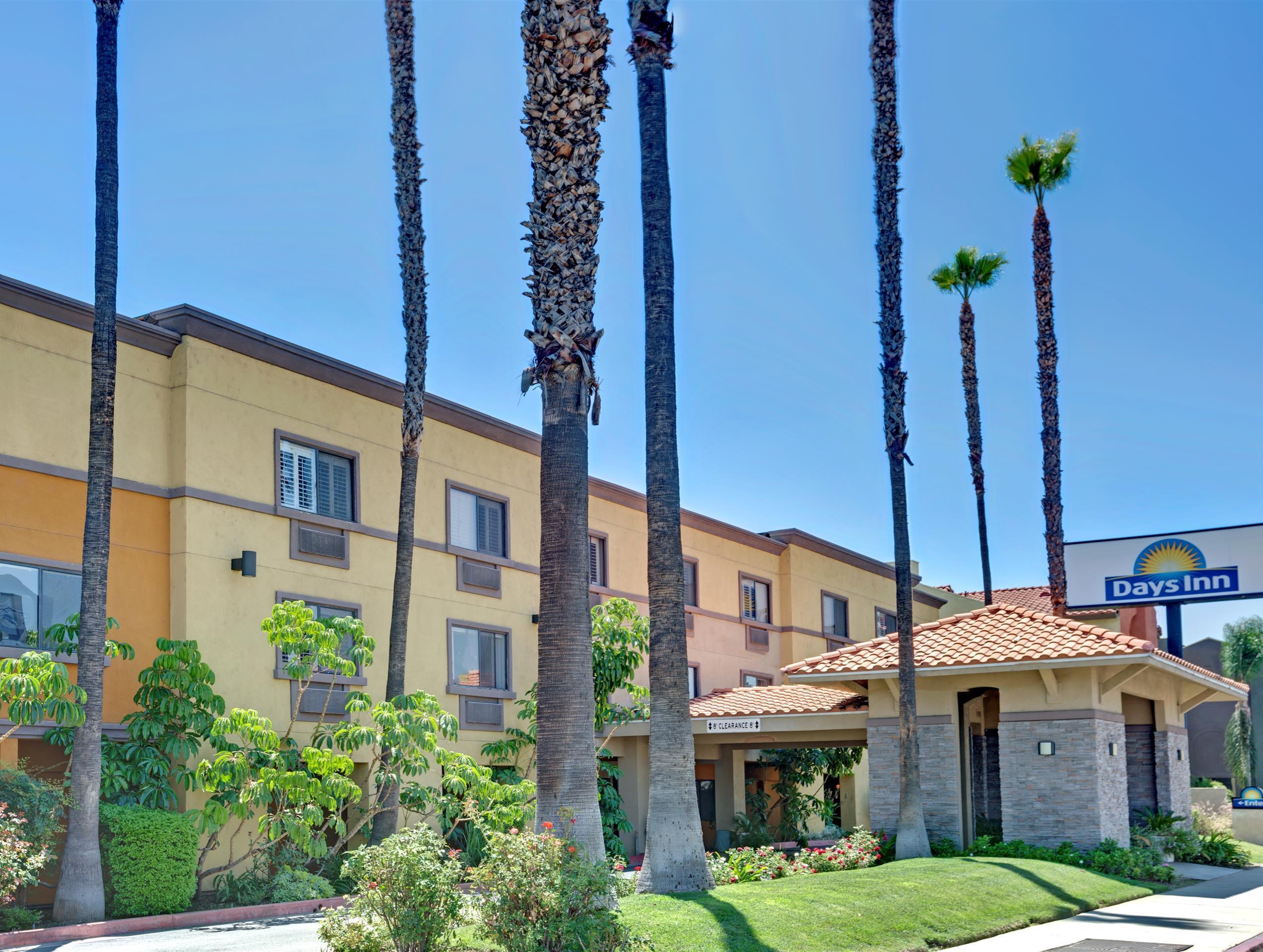 Days Inn By Wyndham West Covina Zewnętrze zdjęcie