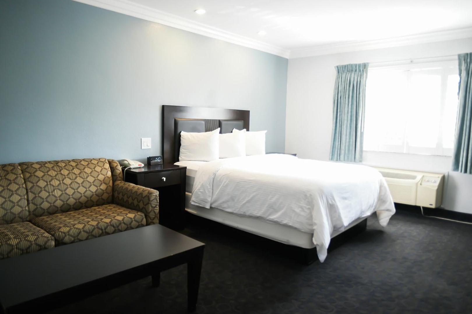 Days Inn By Wyndham West Covina Zewnętrze zdjęcie