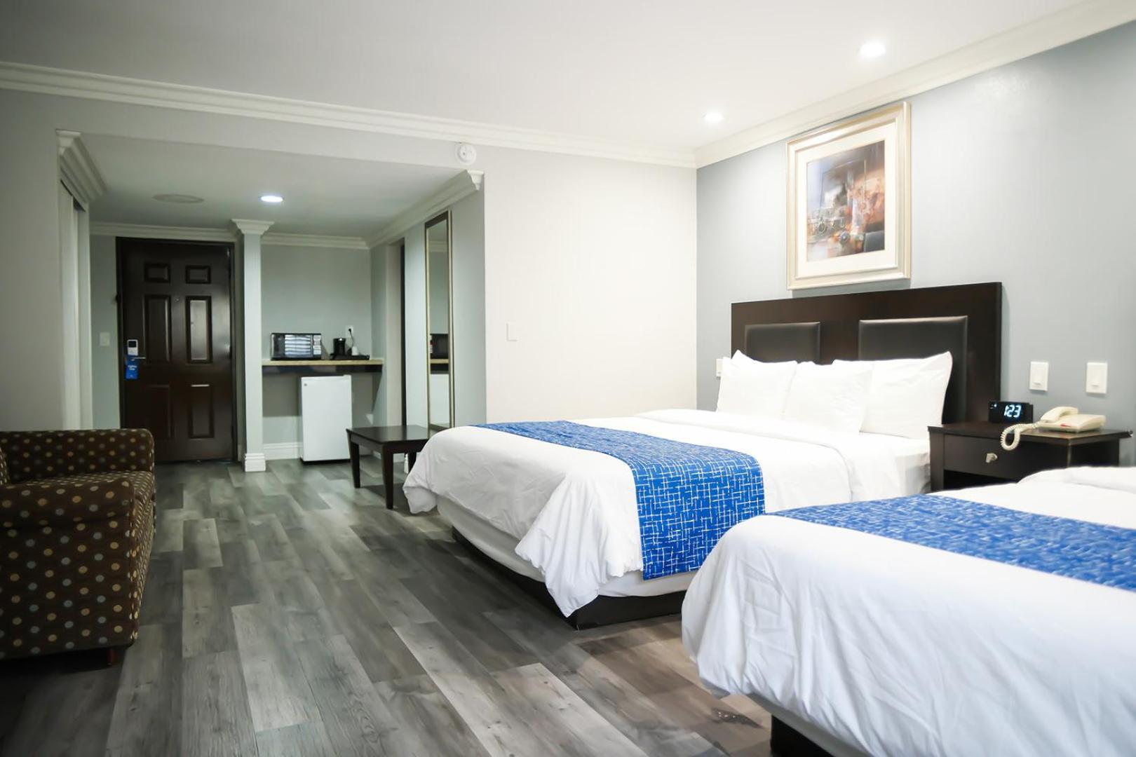 Days Inn By Wyndham West Covina Zewnętrze zdjęcie